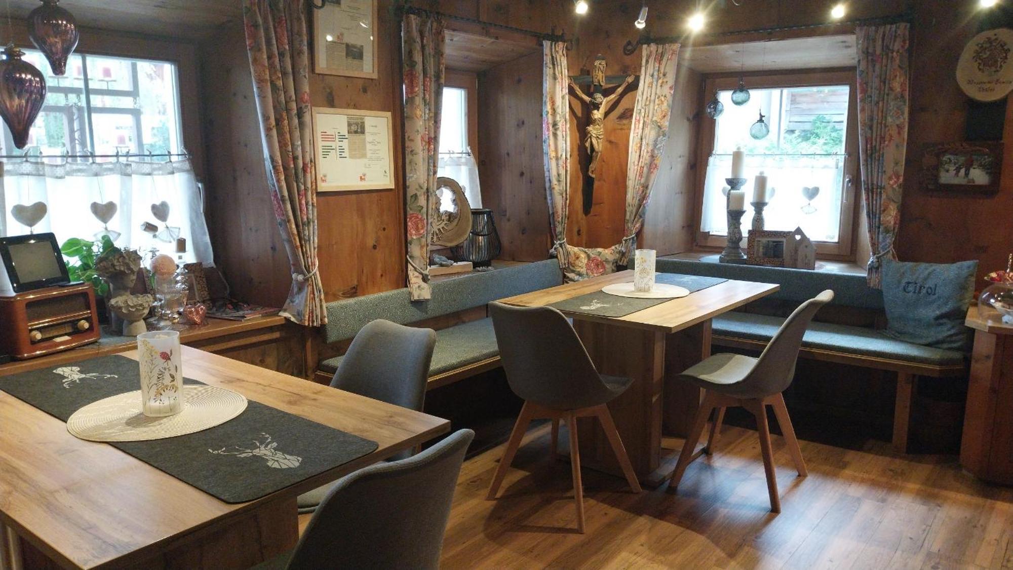 فندق Thalerhof Roppen المظهر الخارجي الصورة